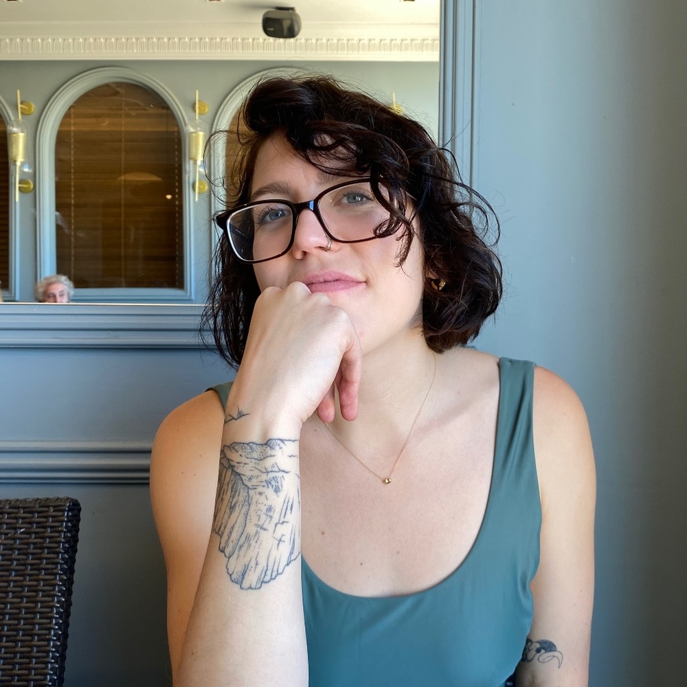 Meet your Posher, Hannah